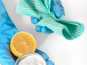 photodune-9557761-lemon-baking-soda-and-cleaning-cloths-xs-cut